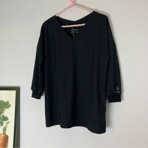 Dolan black 3/4 length v-neck scrubs top size XS